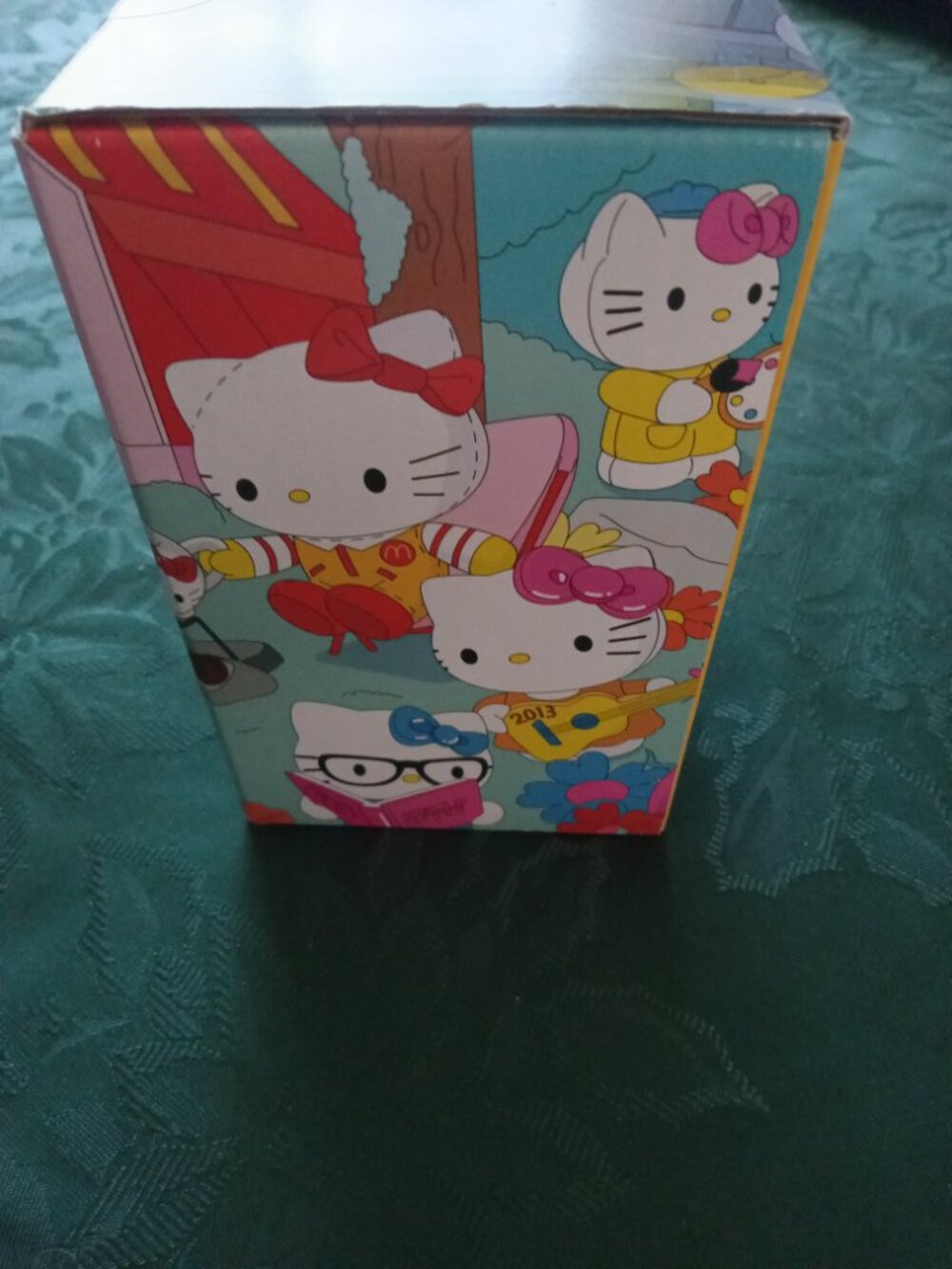 McDonald's promotional Hello Kitty/Peanuts glass brand new in box never opened